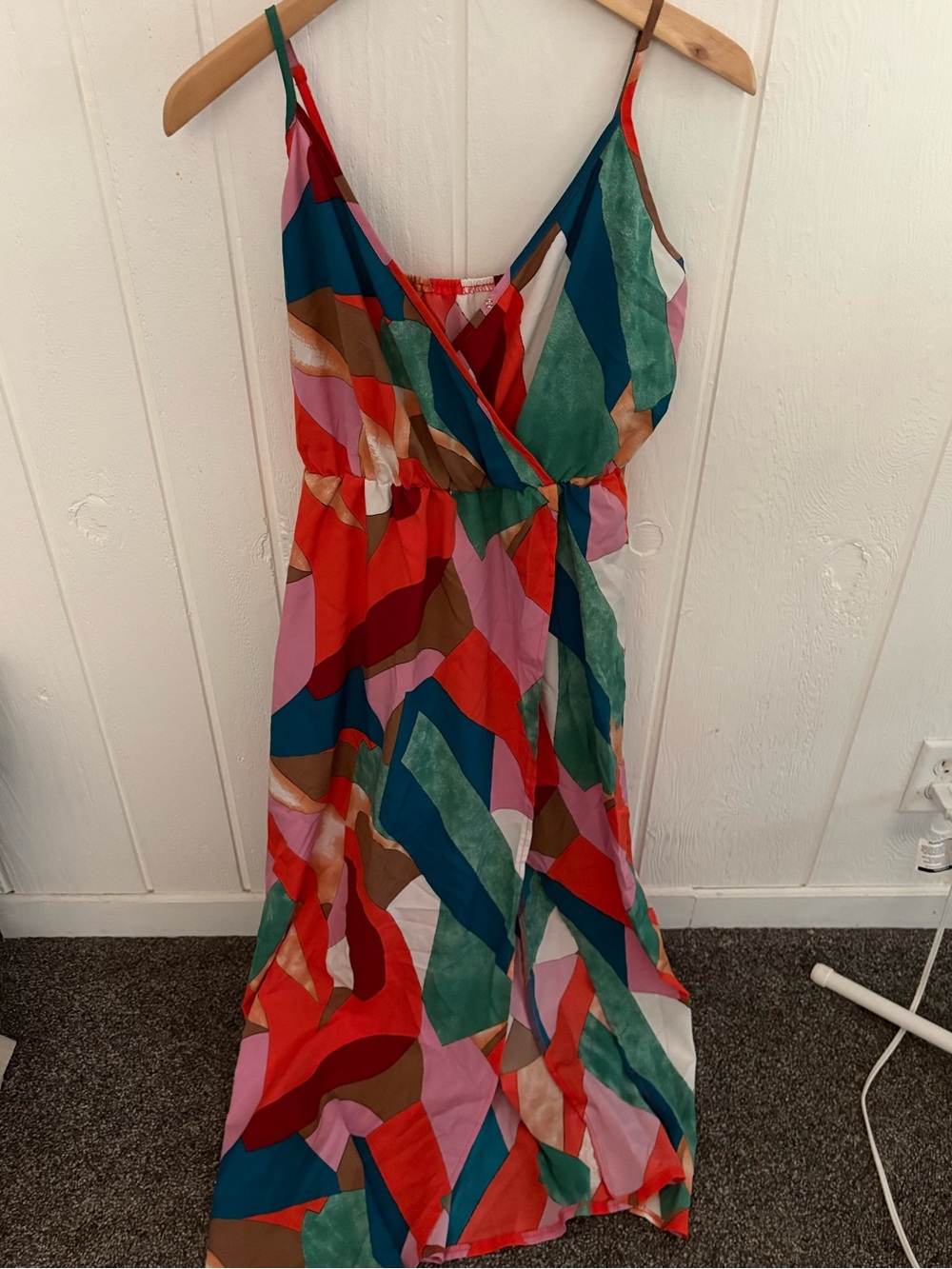 Women’s Multicolor Abstract Print Maxi Dress - Sleeveless V-Neck